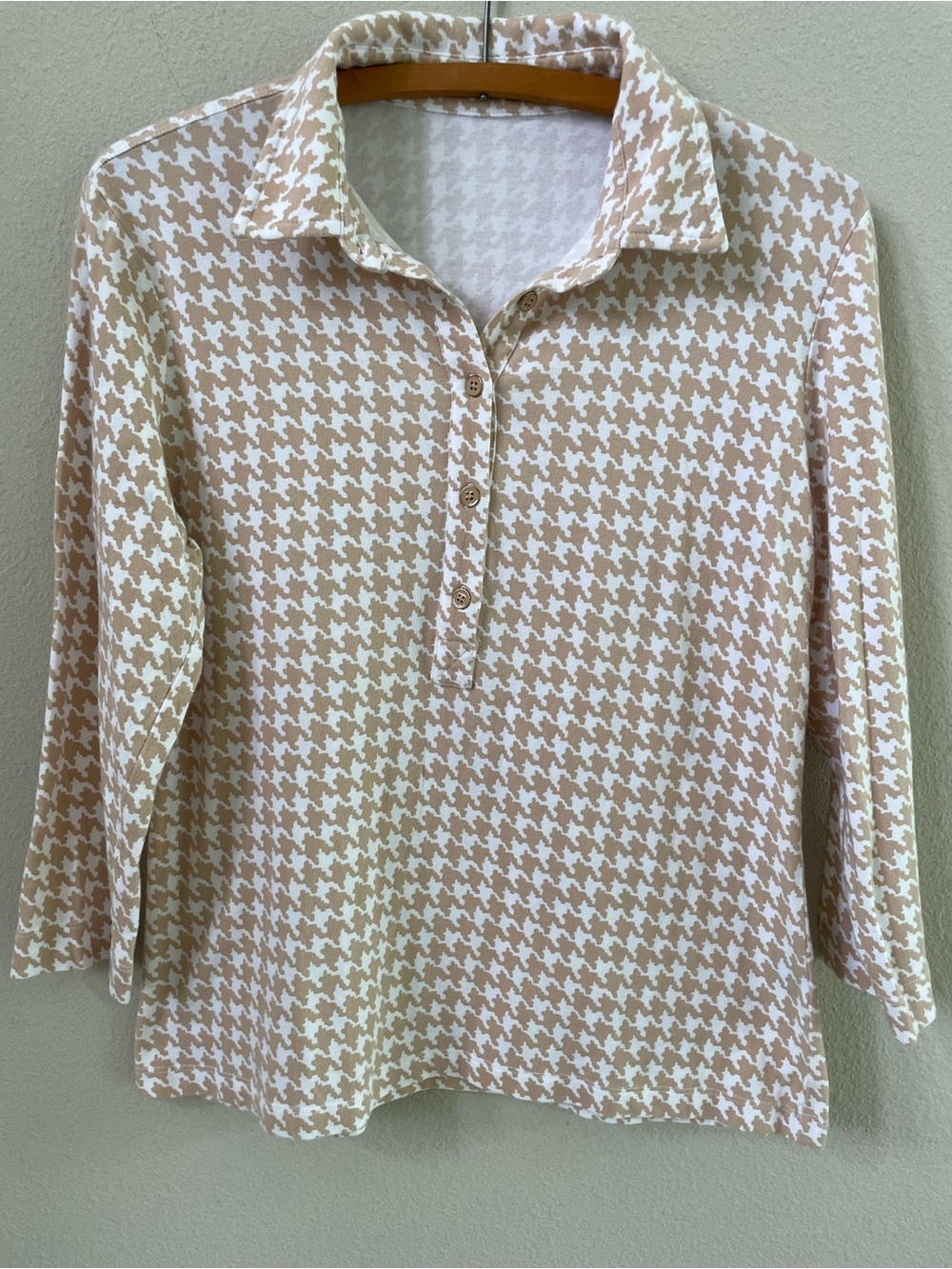 J. McLaughlin Beige White Houndstooth Knit Button Front 3/4 Sleeve Top Size M